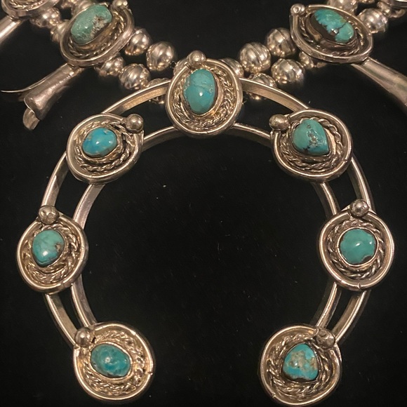 VINTAGE Antique Navajo Kingman Turquoise Sterling SILVER Squash Blossom Necklace - Picture 7 of 15